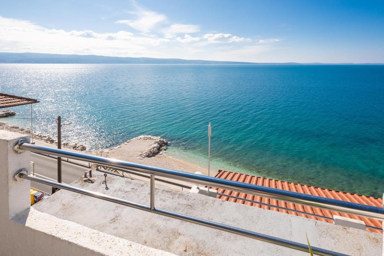 Sky Way Apartments Дуги Рат Екстериор снимка